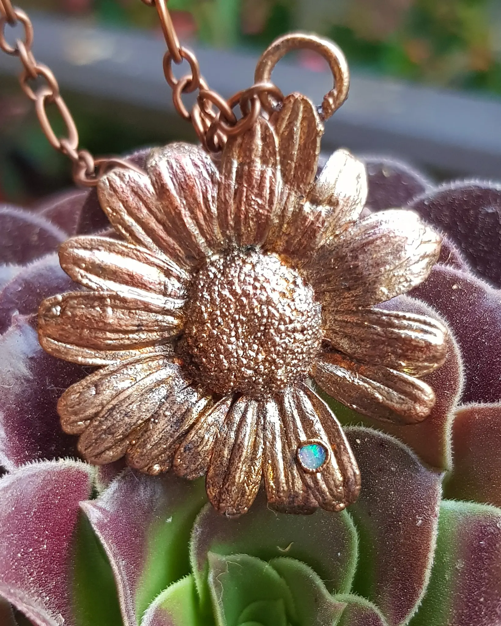 Blüte patiniert